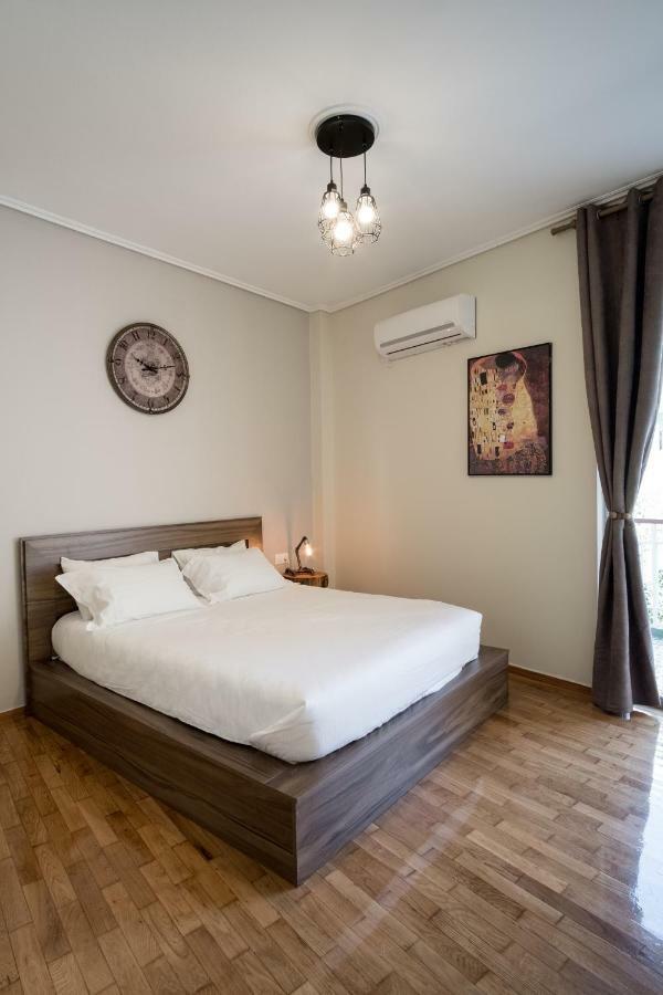 Comfy Apartment Of 104 M² Near Metro! Athens Luaran gambar